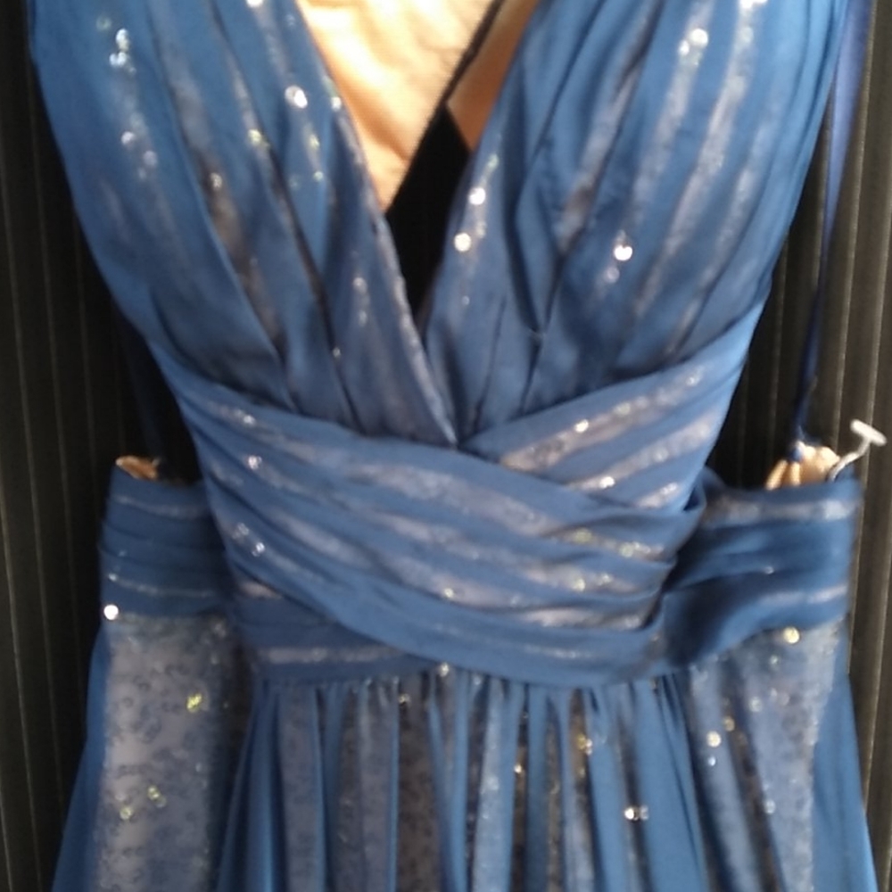 La Femme Fashion Gown - Picture 7 of 13